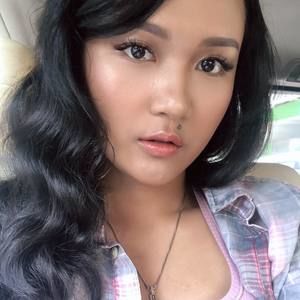 Meet your Posher, Naomi